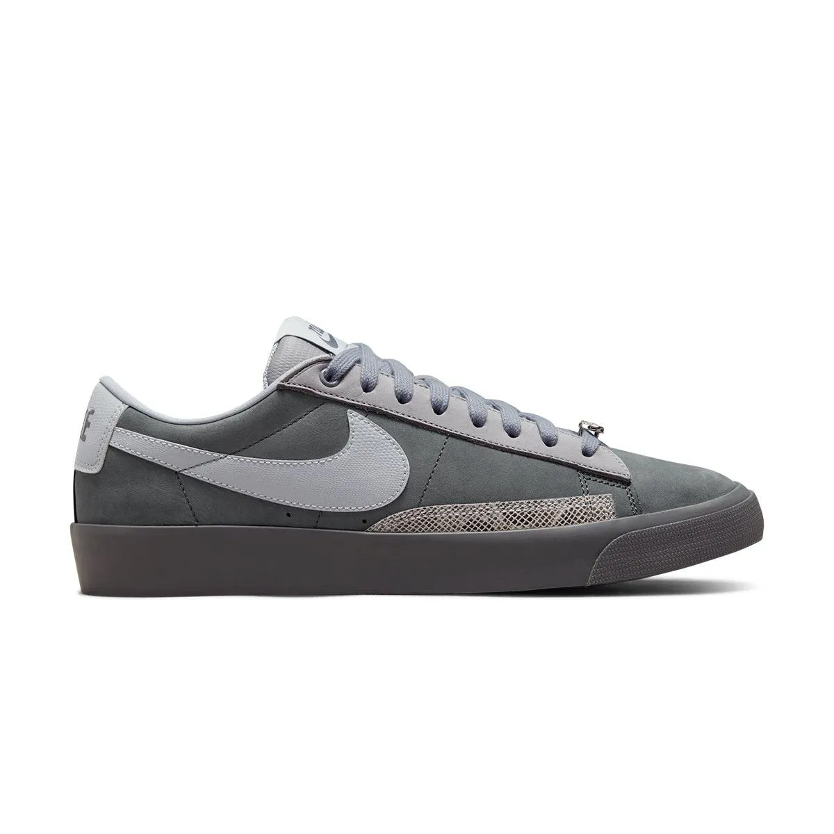 '  FPAR SB Zoom Blazer Low 'Cool Grey'