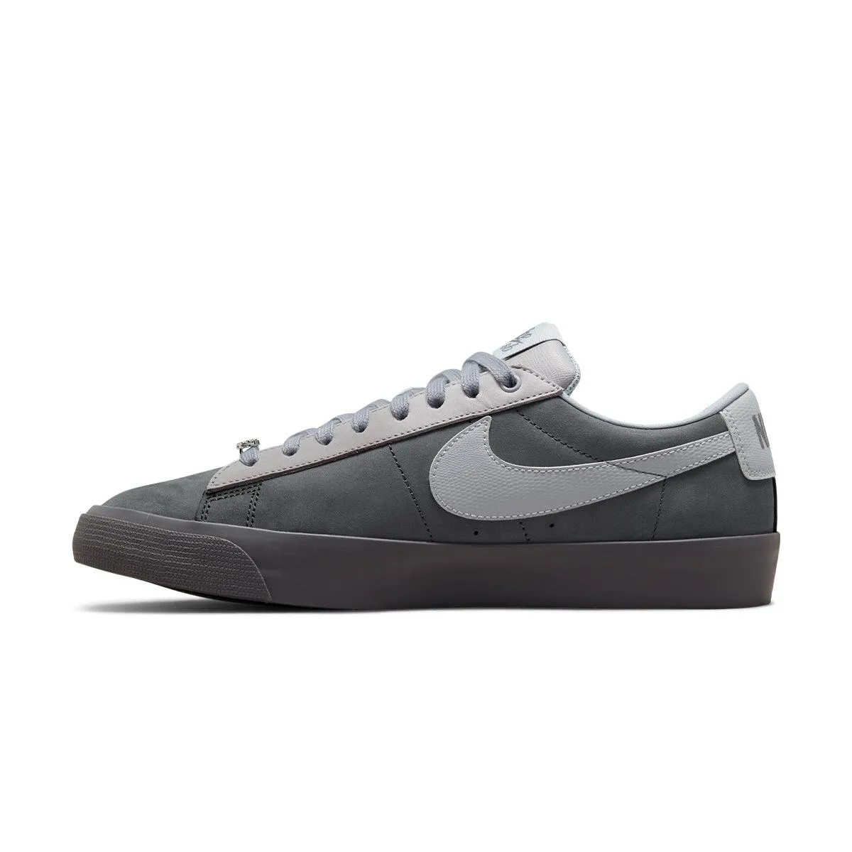 '  FPAR SB Zoom Blazer Low 'Cool Grey'