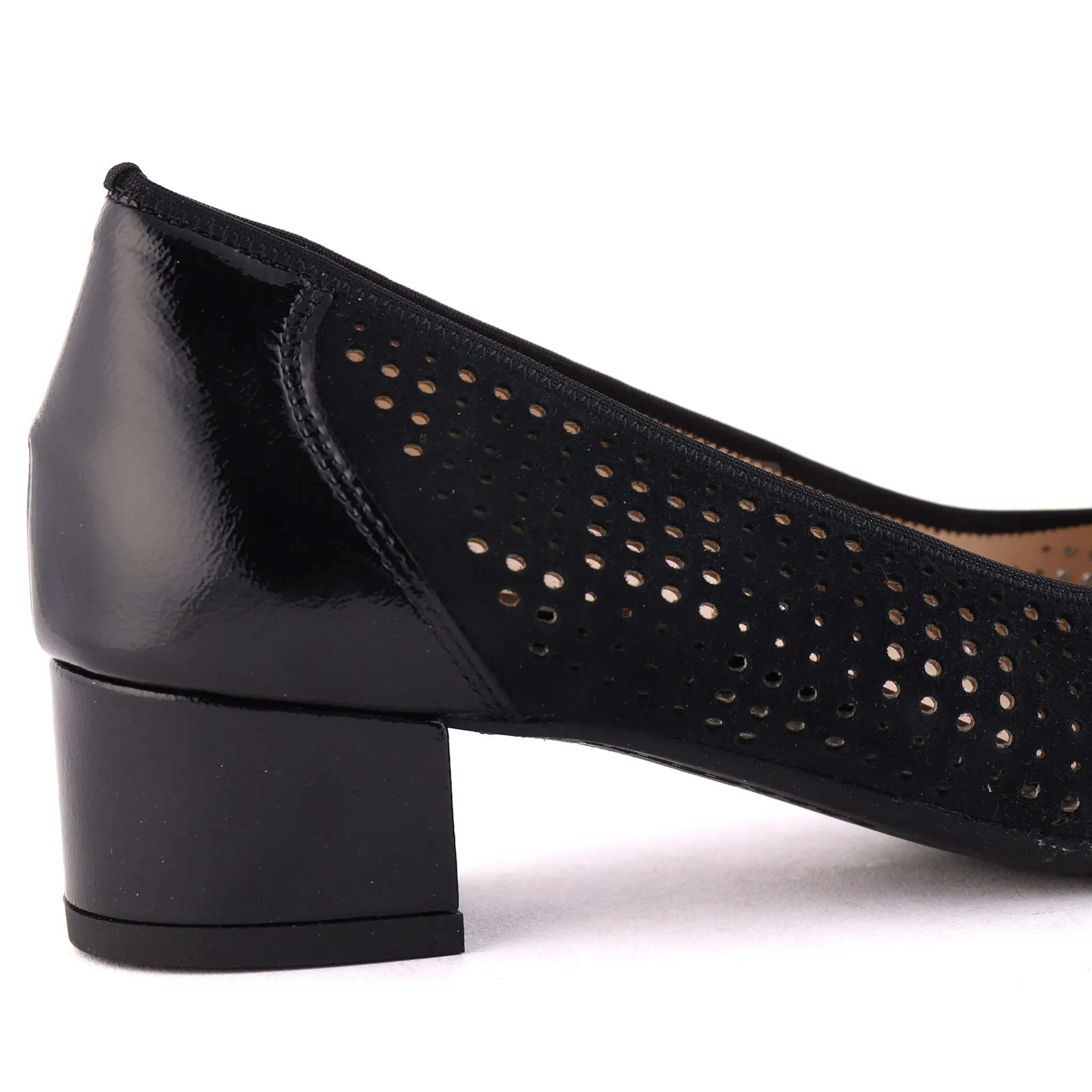 35827 Black Suede