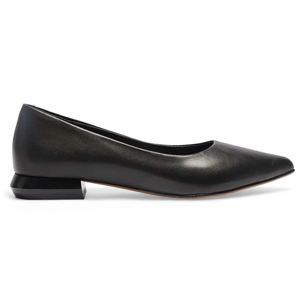 Cassie Flat in Black Leather