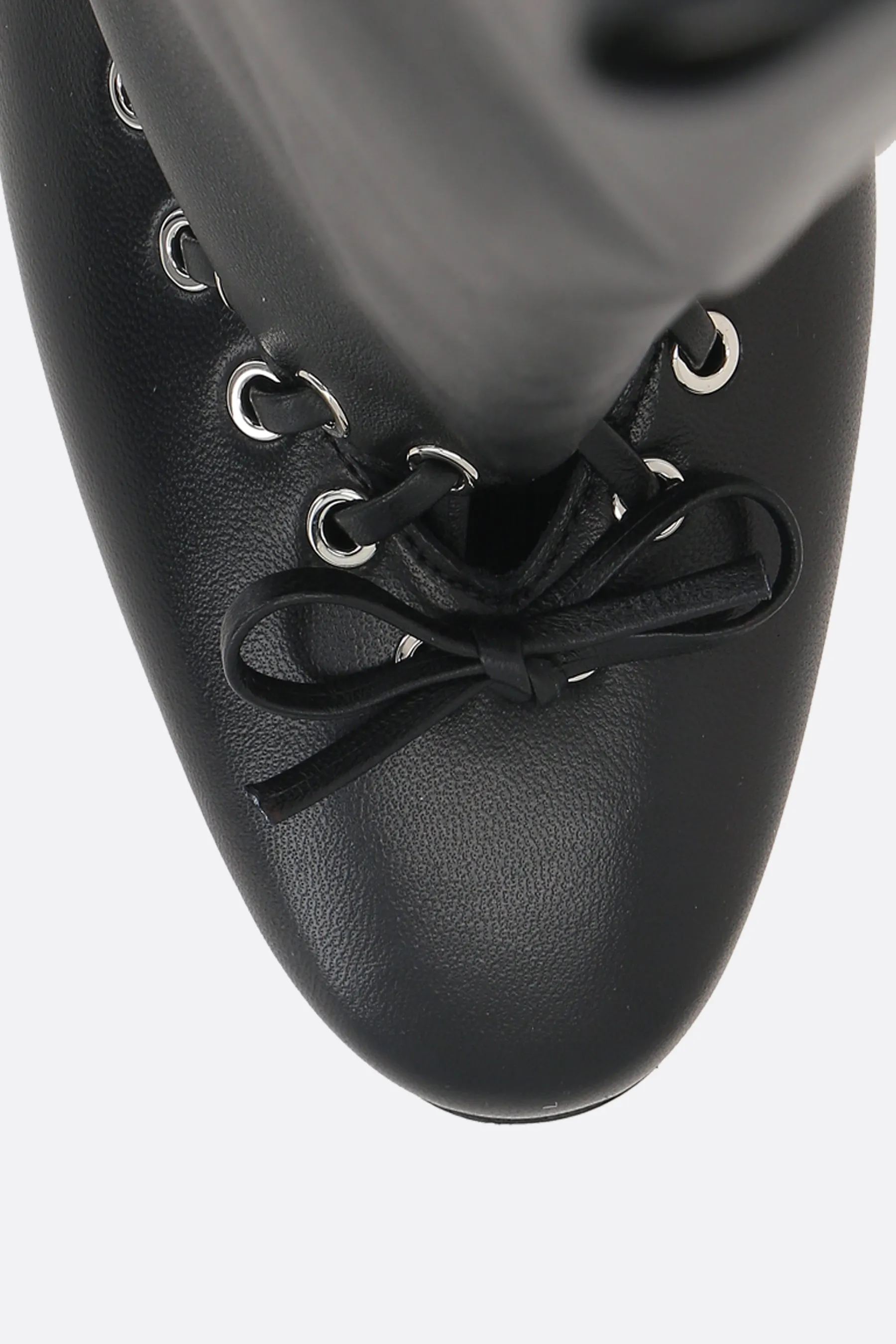 Grommet boots in nappa leather