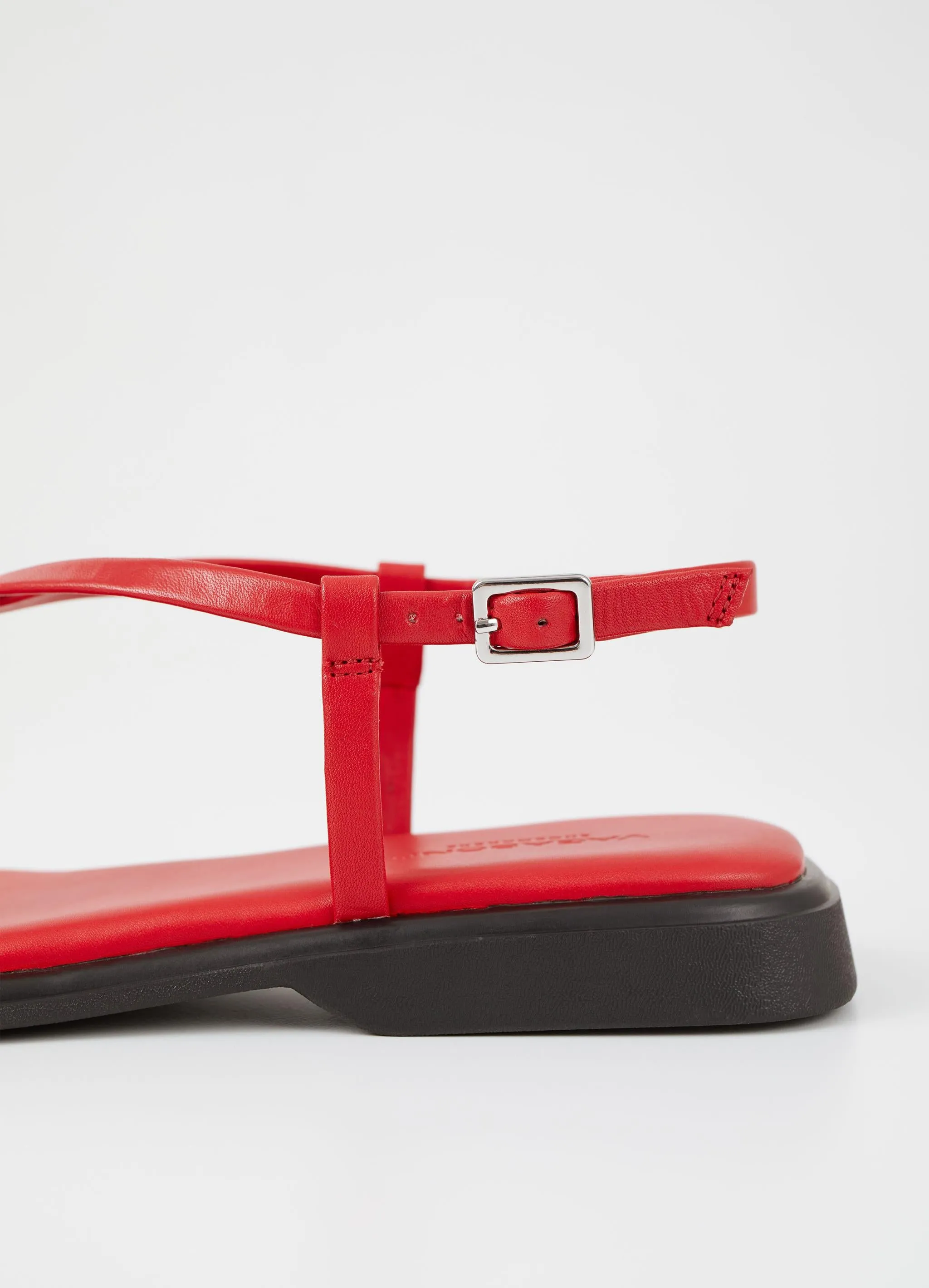 IZZY CRISS CROSS SANDAL