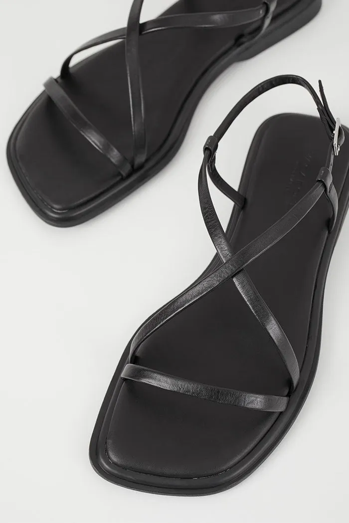 IZZY CRISS CROSS  SANDAL