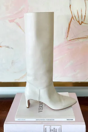 Lou Walking Boot In White