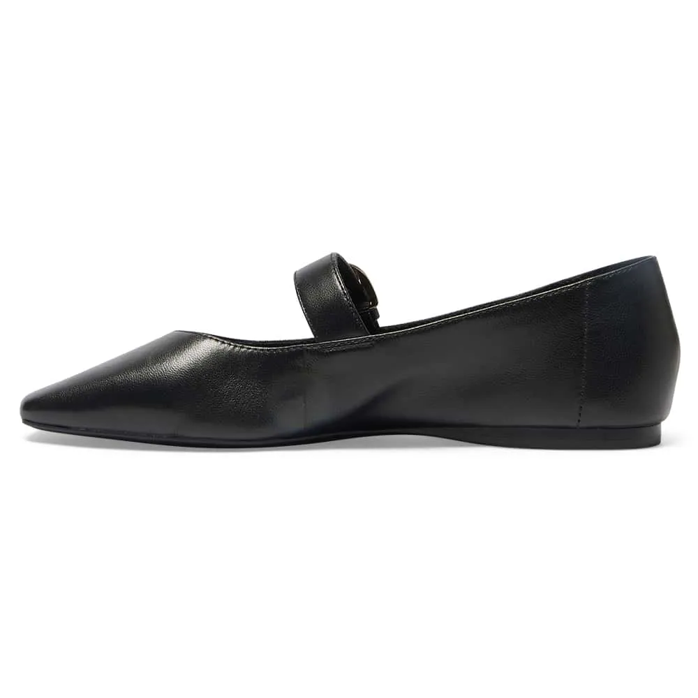 Melrose Flat in Black Leather
