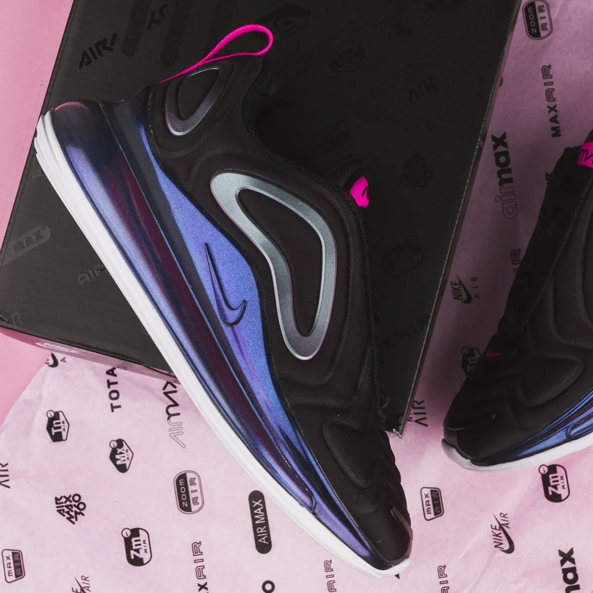 Nike Air Max 720 SE