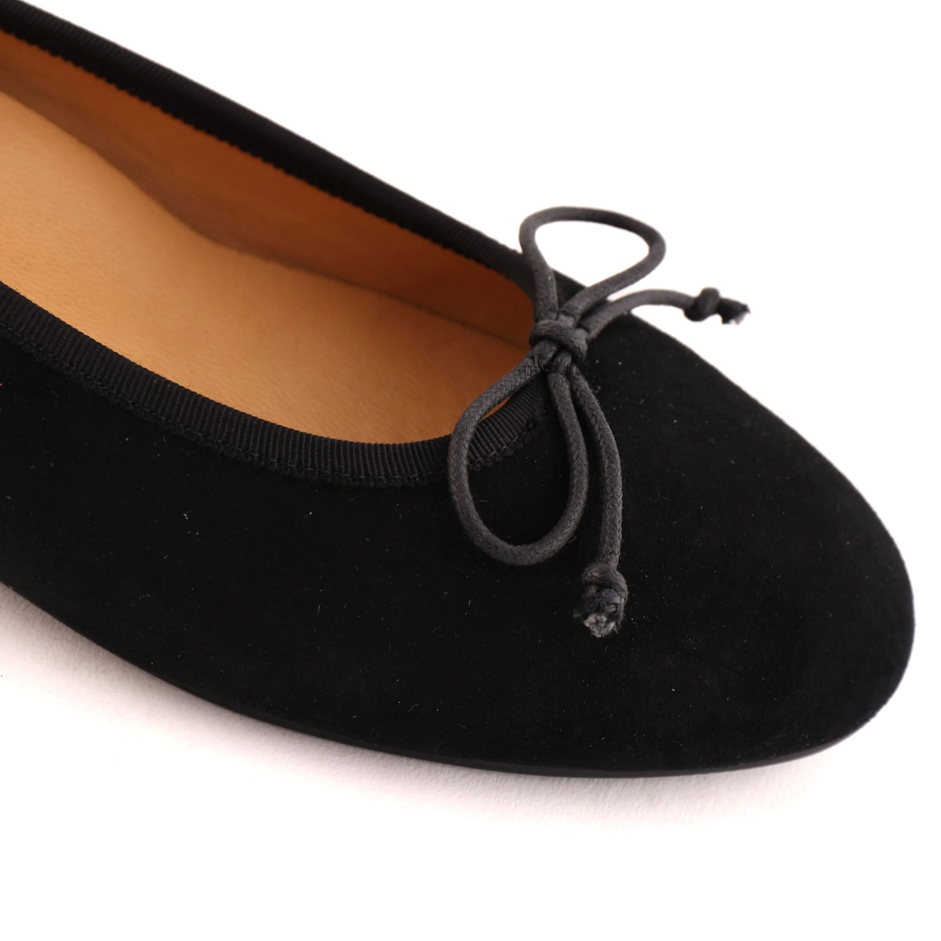 REST Black Suede