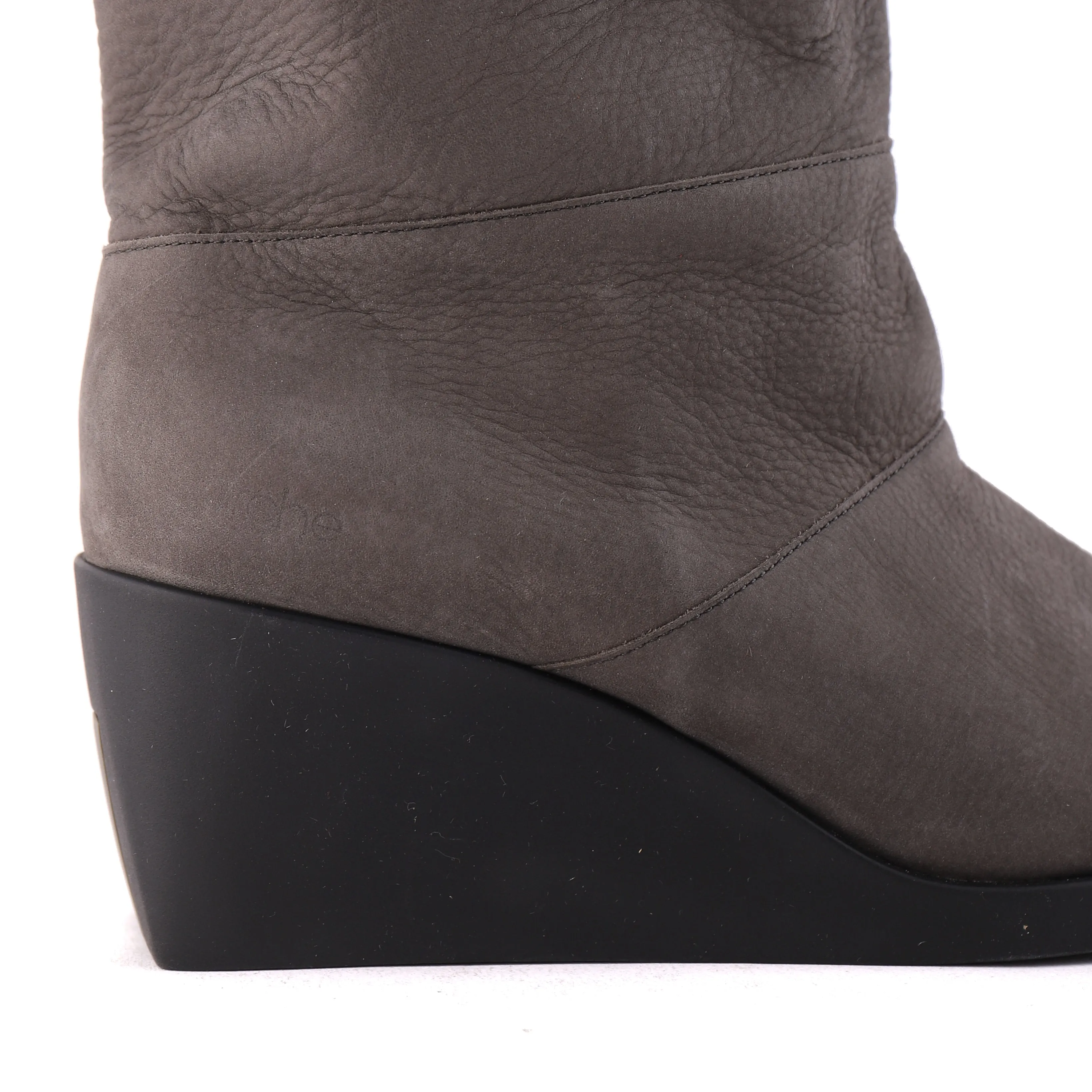 TILLEY Grey Nubuck