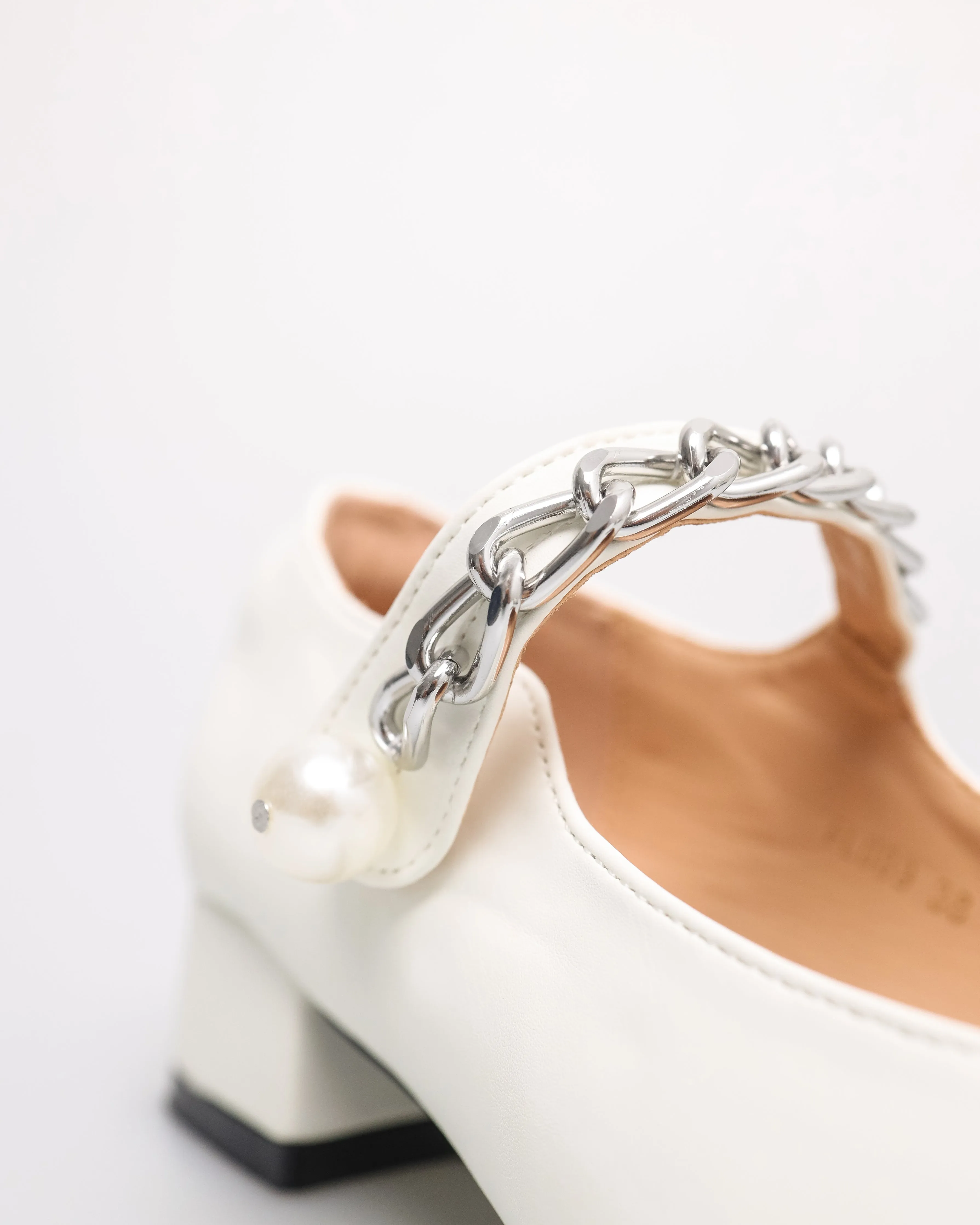 Tomaz FL089 Ladies Mary Jane Pearly Heels