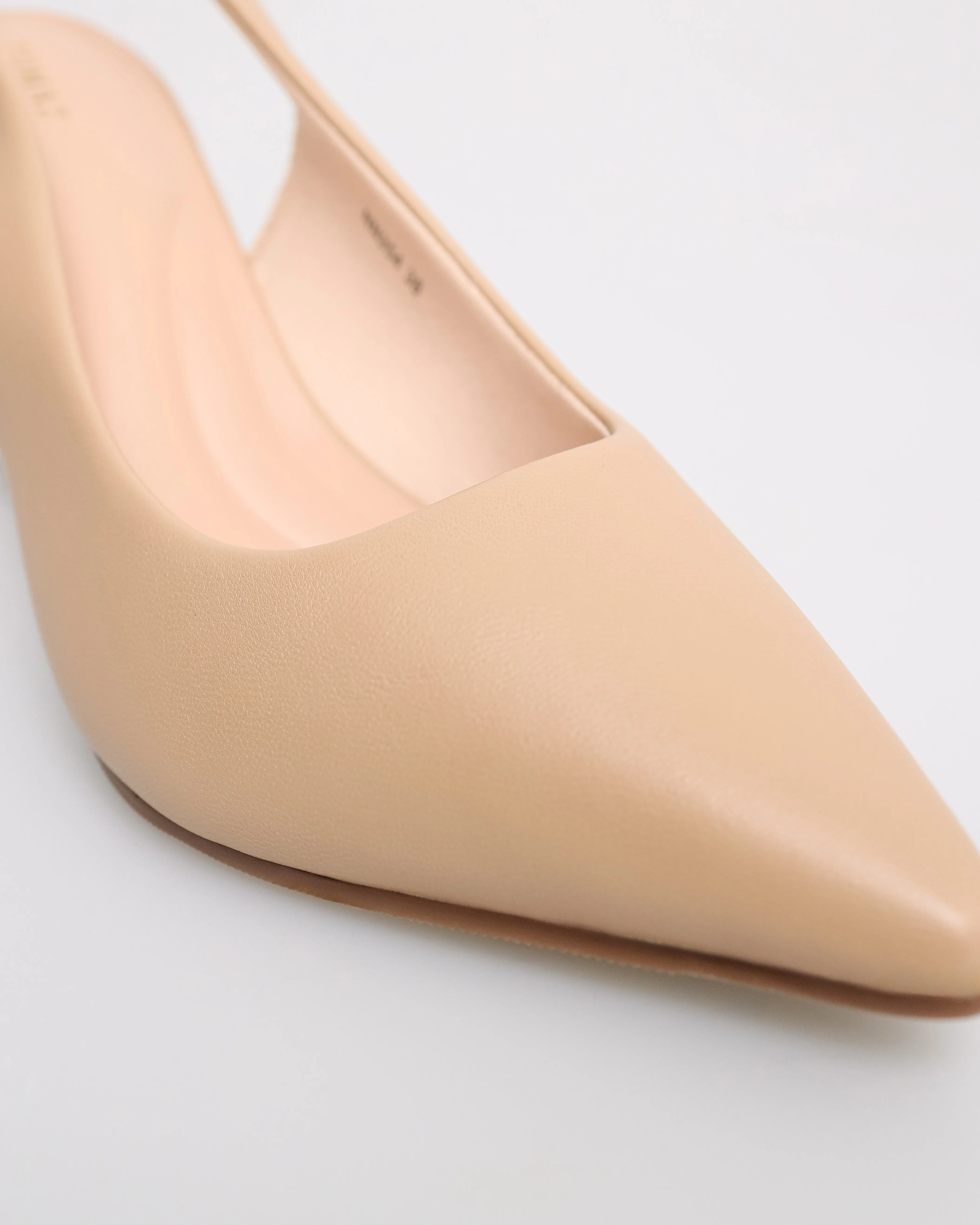 Tomaz NN354 Ladies Pointy Slingback Heels (Beige)