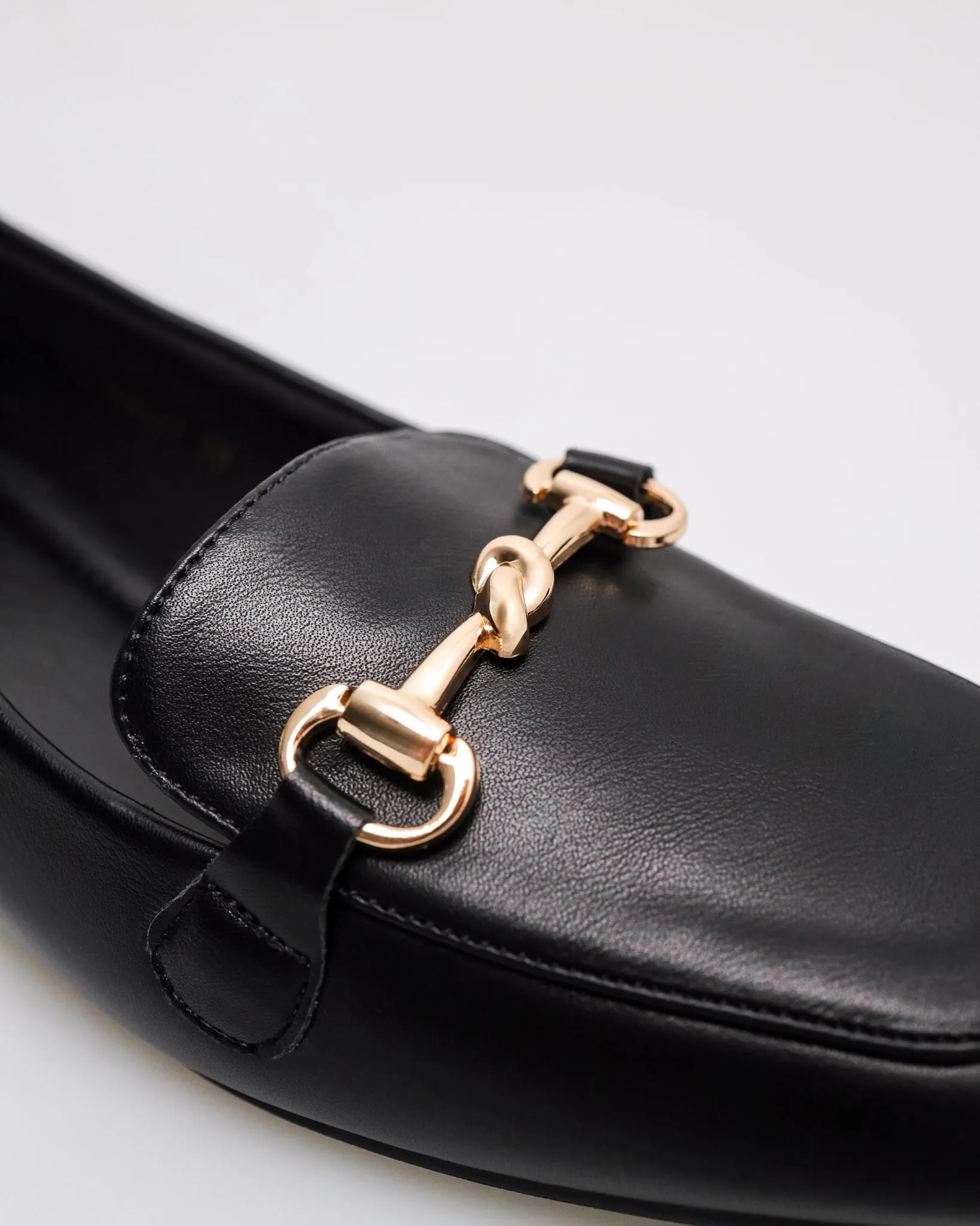Tomaz NN547 Ladies Twist Horsebit Low Heels
