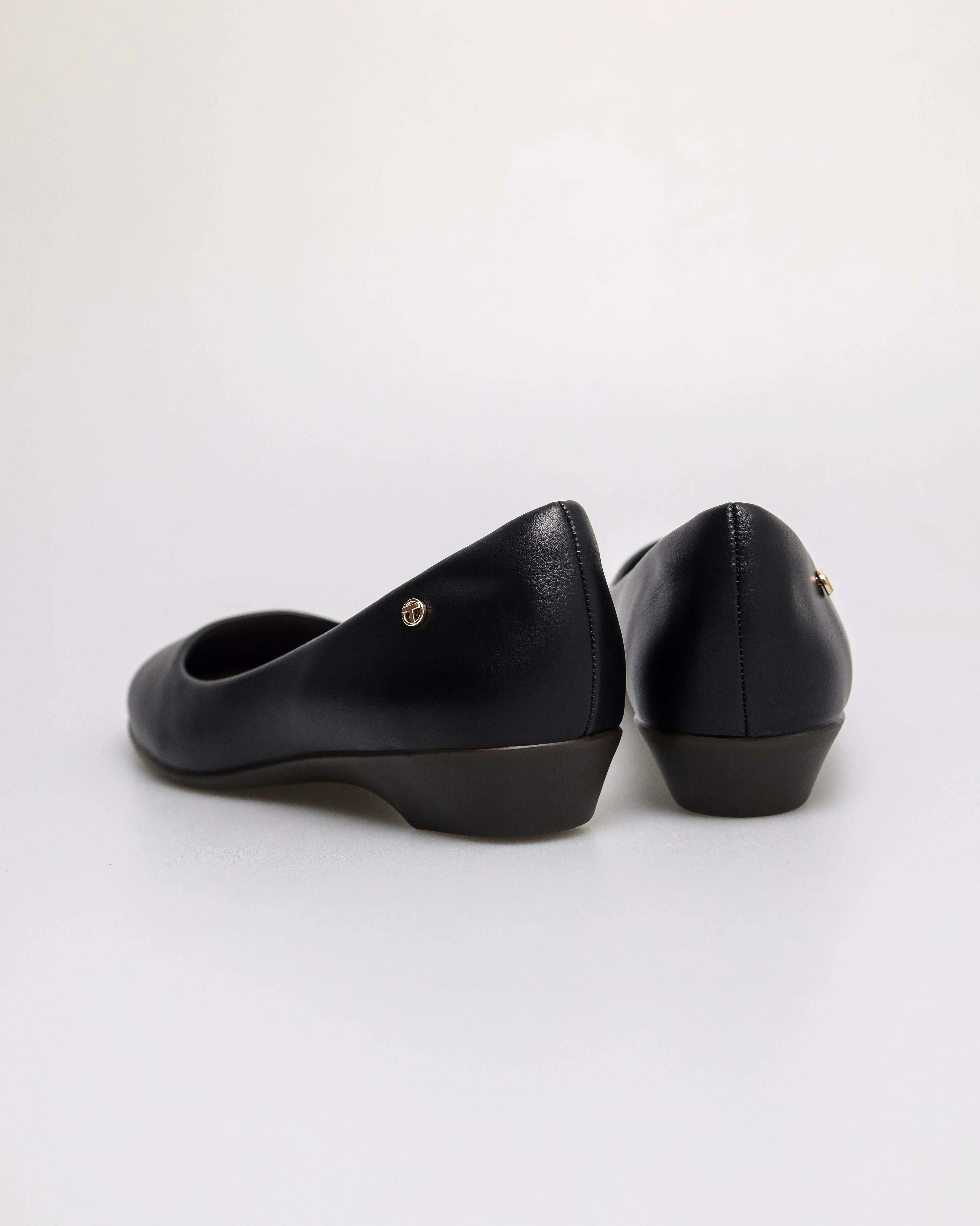 Tomaz NN605 Ladies Chic T-Button Heels