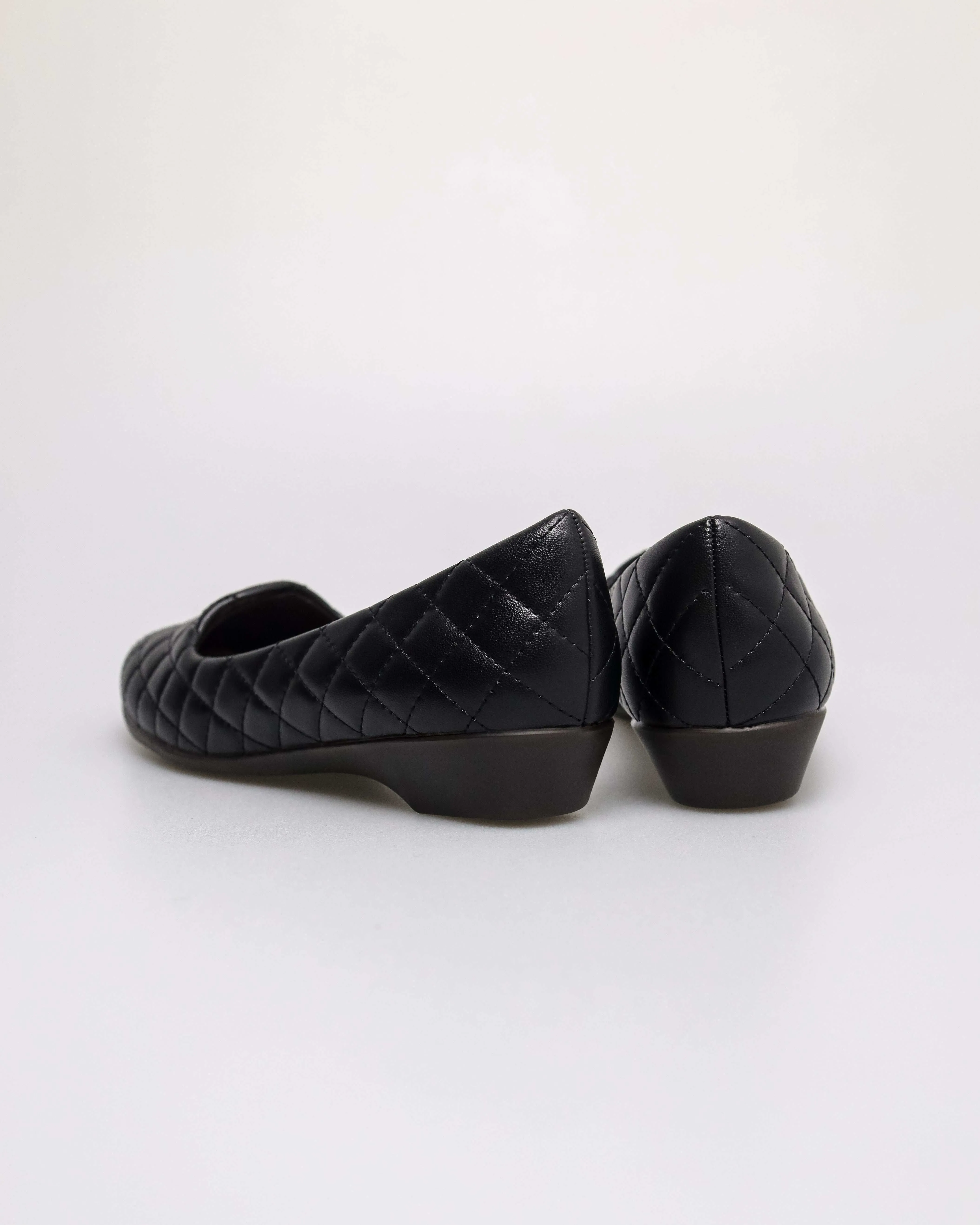 Tomaz NN606 Ladies Quilted Heels