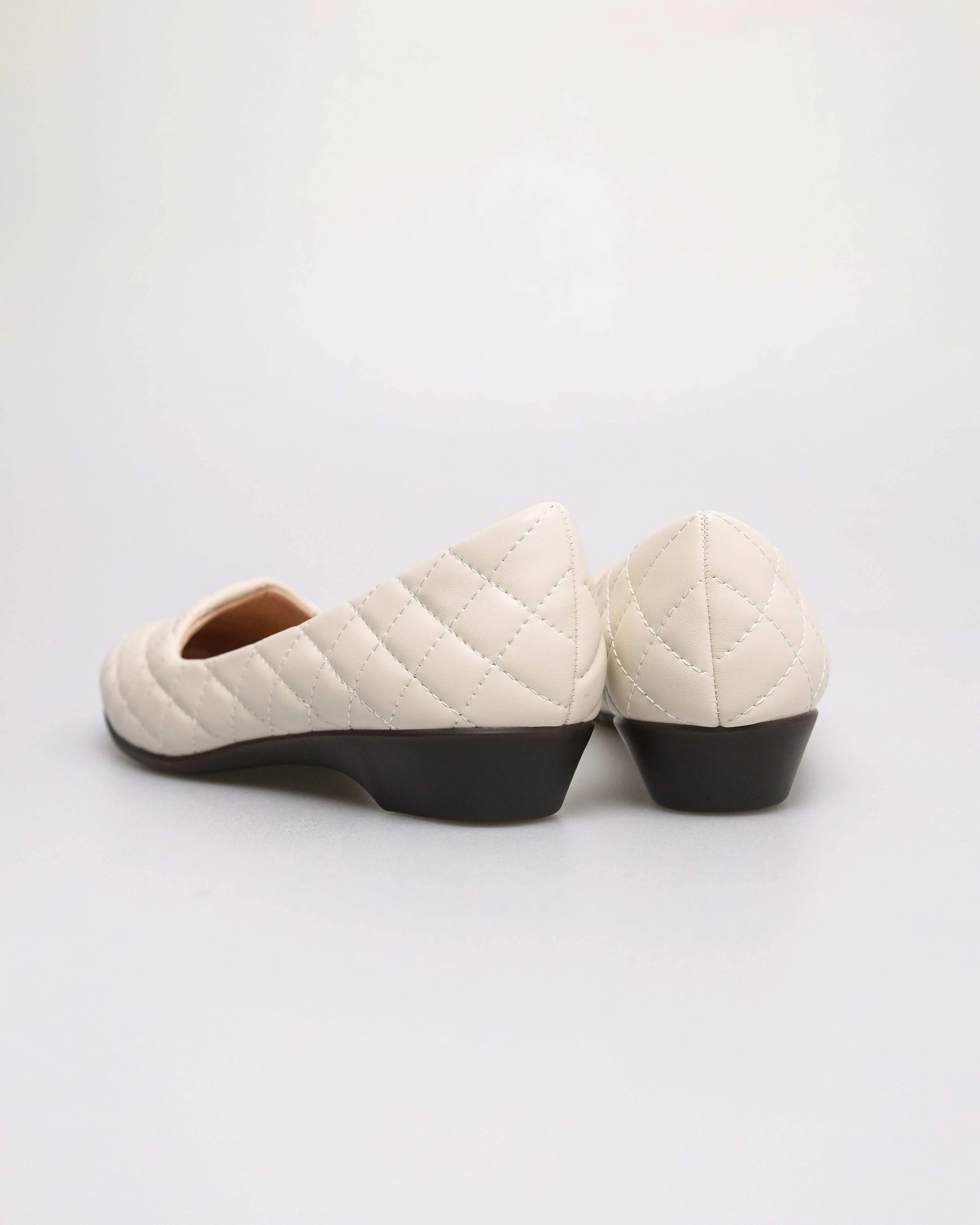 Tomaz NN606 Ladies Quilted Heels