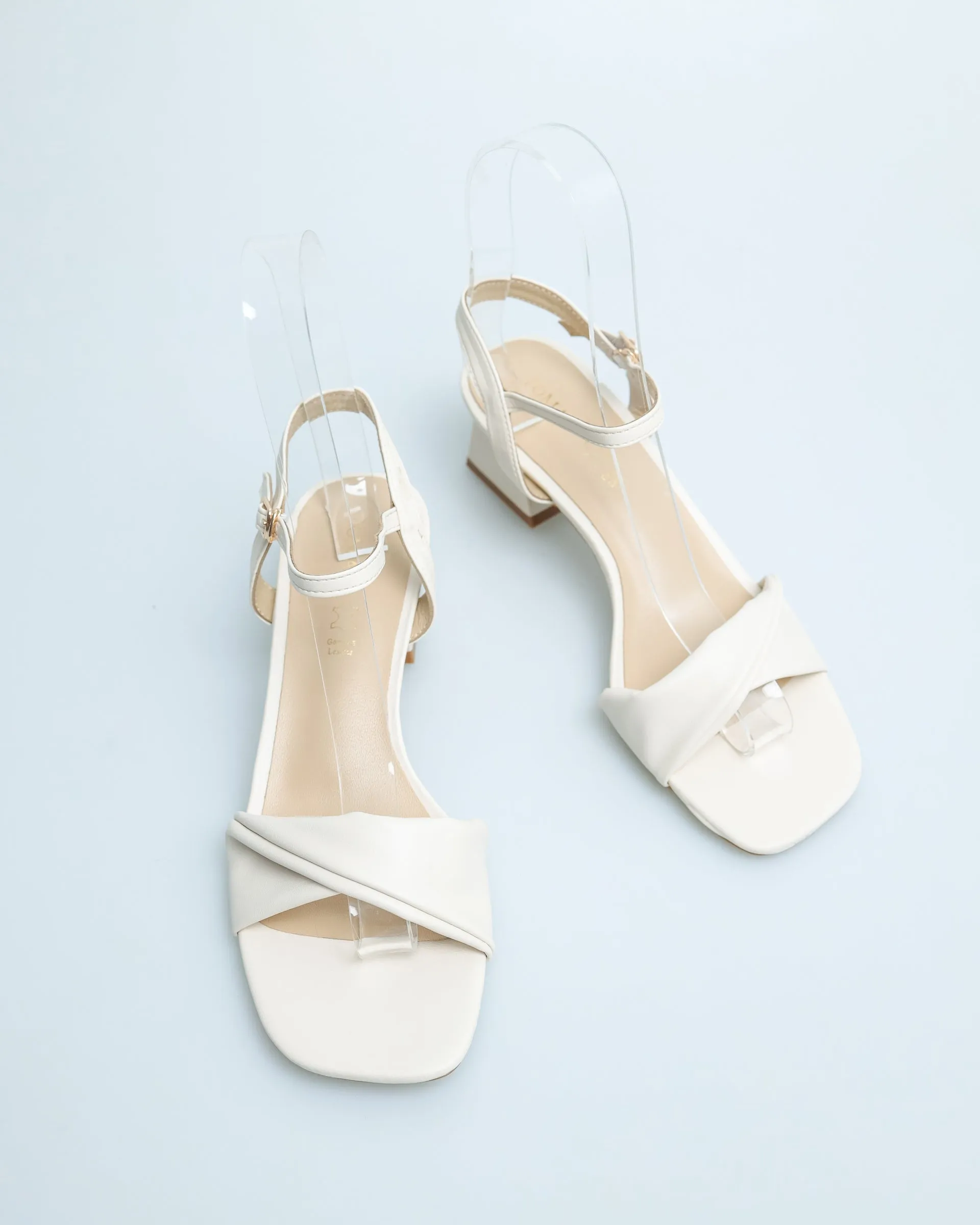 Tomaz YX109 Ladies Knotted Strap Slingback Heels (Cream)