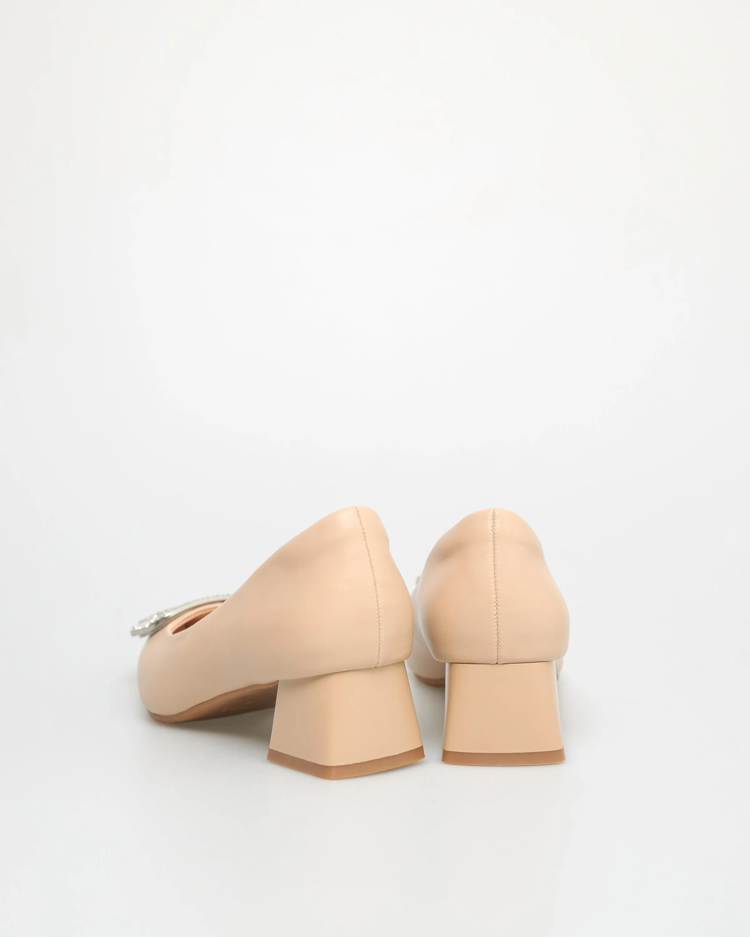 Tomaz YX172 Ladies Pointy Gemstone Heels