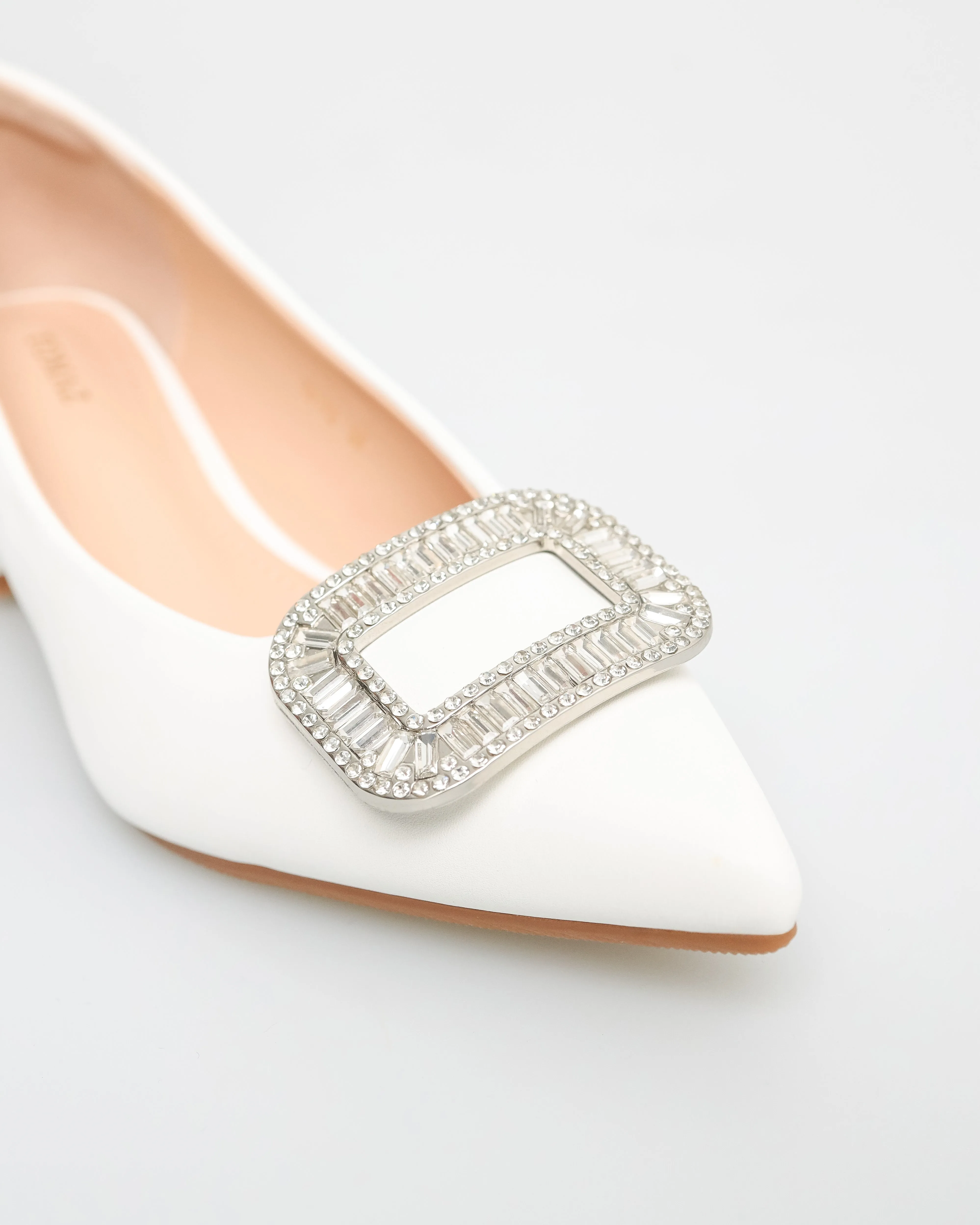 Tomaz YX172 Ladies Pointy Gemstone Heels