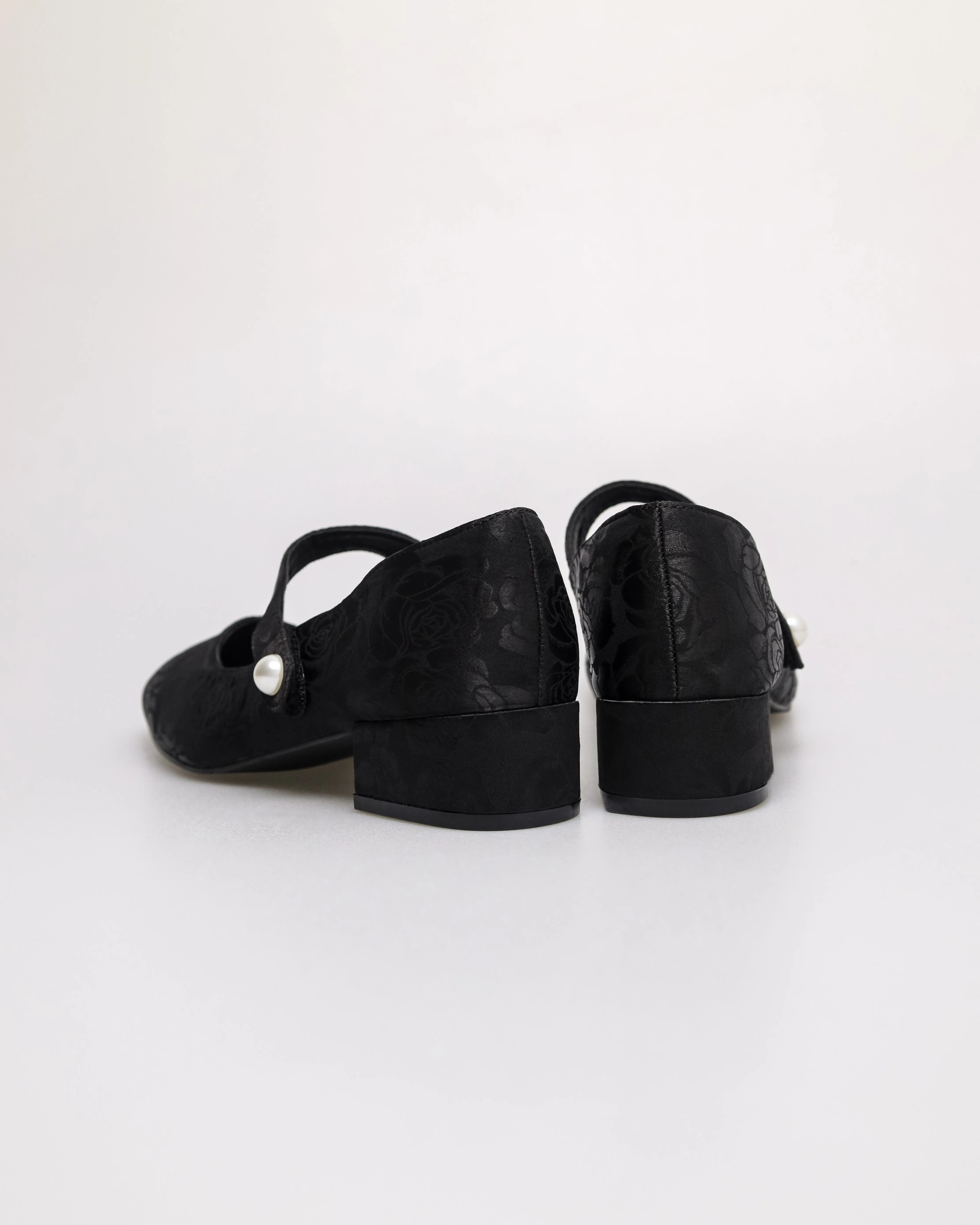 Tomaz YX214 Ladies Floral Elegance Mary Janes