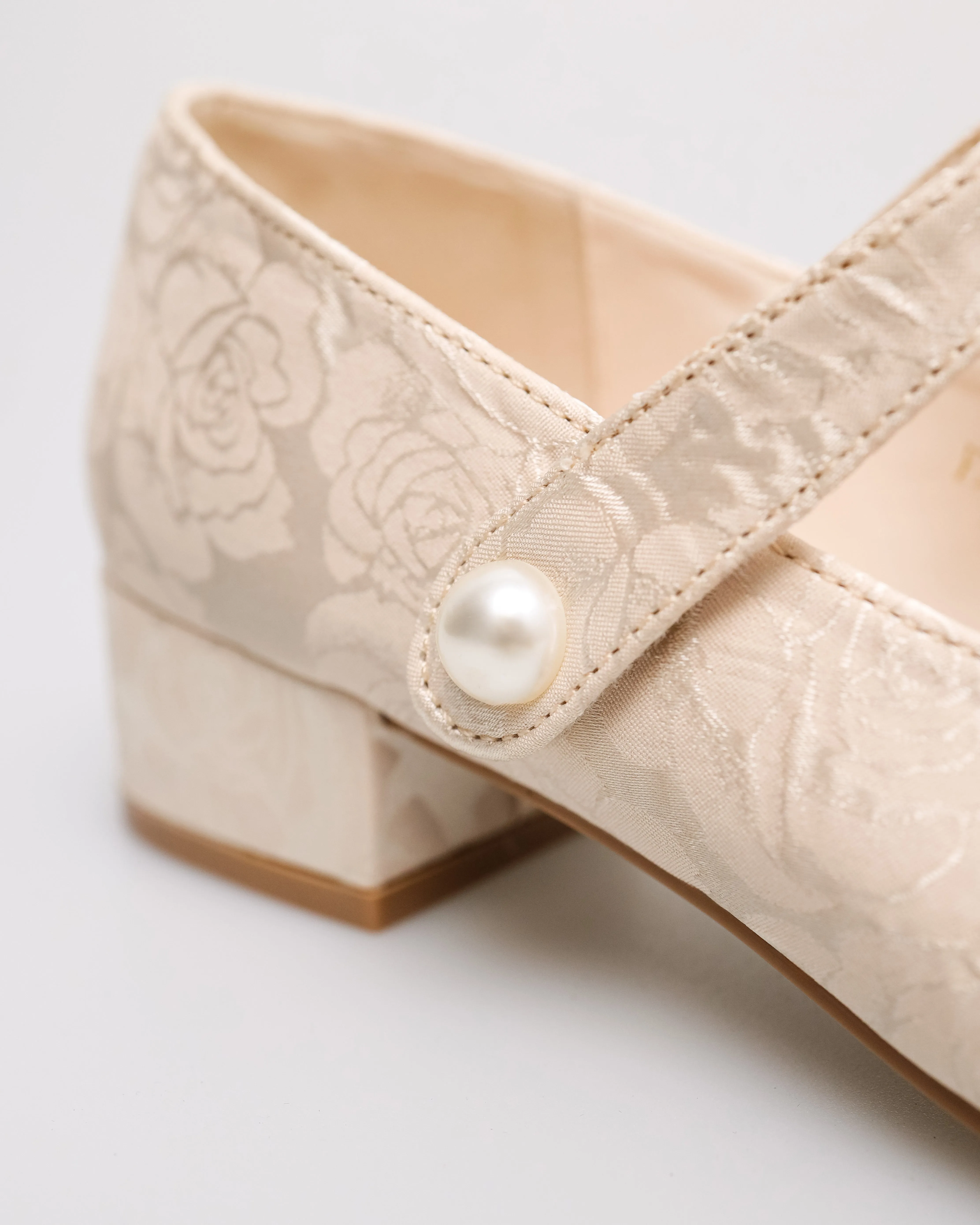 Tomaz YX214 Ladies Floral Elegance Mary Janes