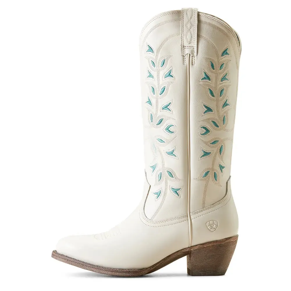 Women's Ariat Desert Holly  Timeless Western Elegance