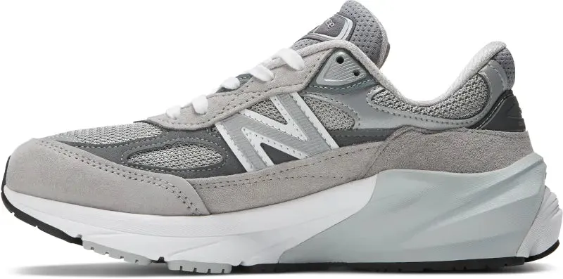 Women's New Balance 990v6  Performance, Comfort & Timeless Style